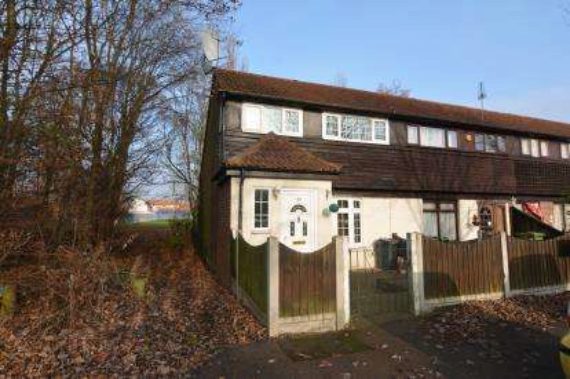 2 Bedroom End of Ter...